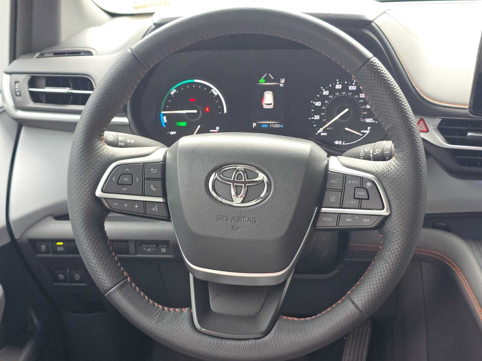 Used 2024 Toyota Sienna XSE AWD/4WD image 19
