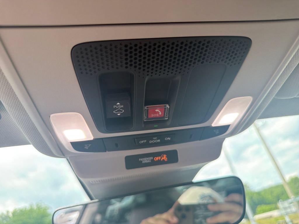 Used 2023 Honda Accord Touring image 33
