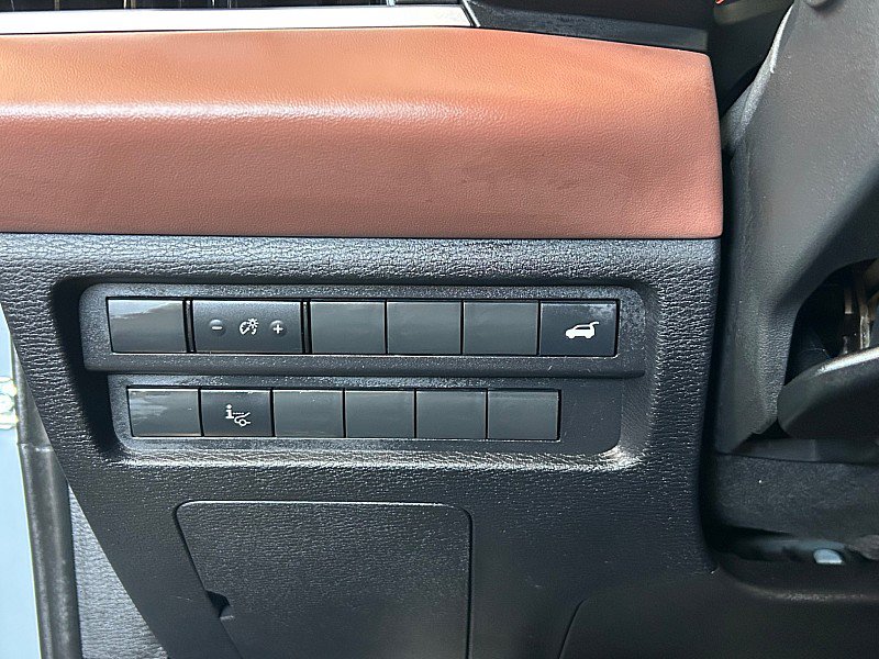 Used 2025 Mitsubishi Outlander SEL FWD image 28