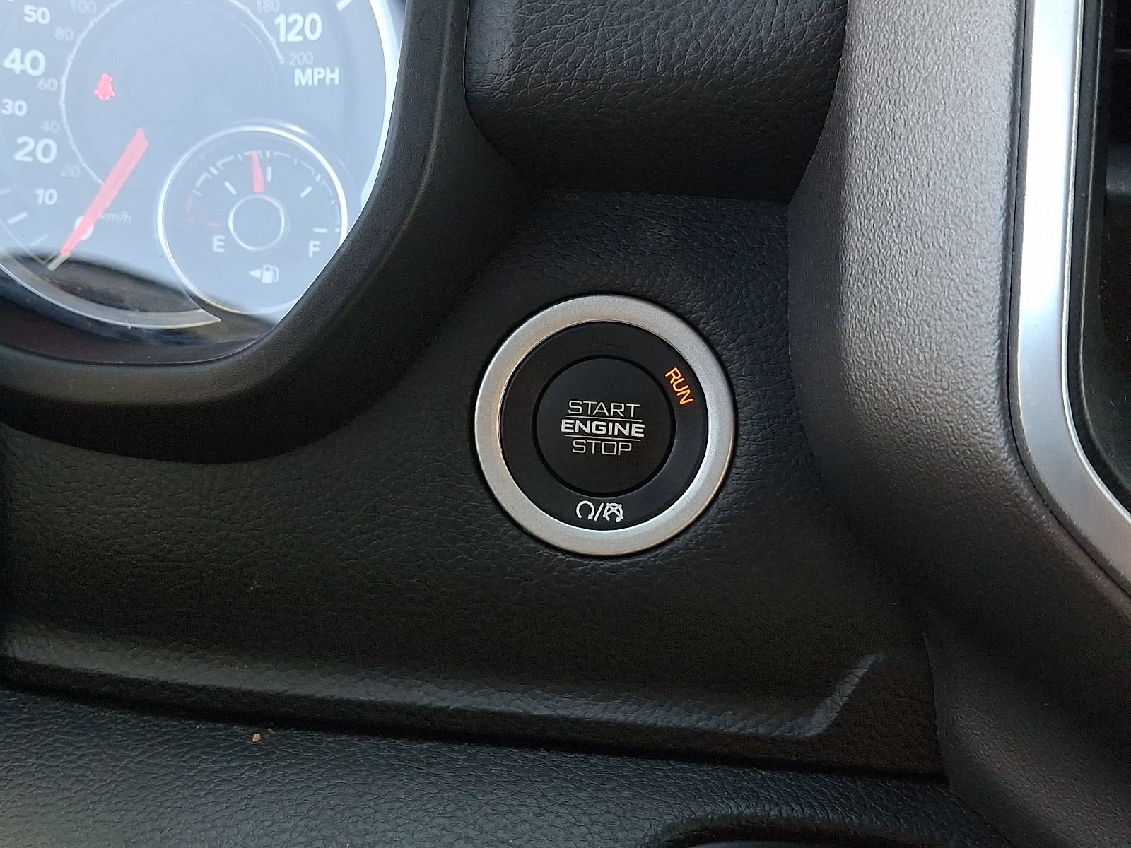 Used 2023 RAM 1500 Big Horn AWD/4WD image 28