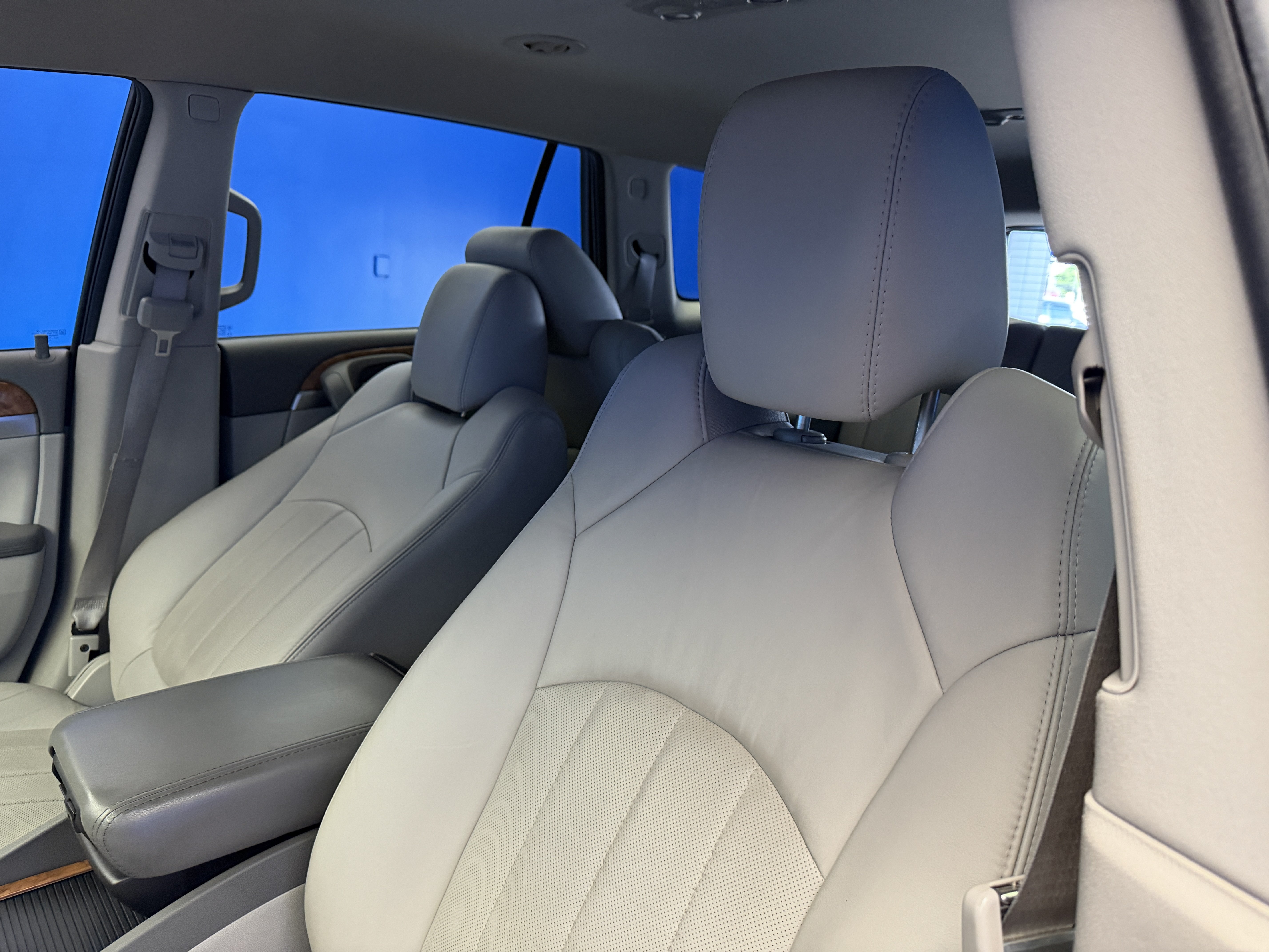 Used 2012 Buick Enclave Leather w/ Trailering Provision Package AWD/4WD image 13