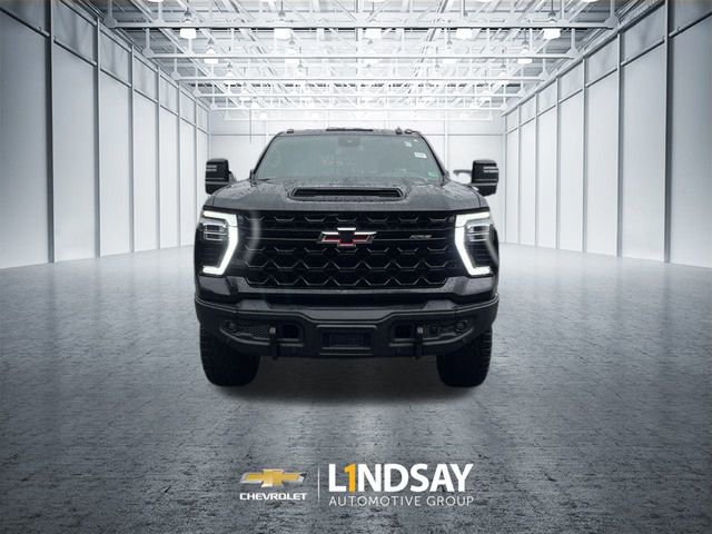 Used 2025 Chevrolet Silverado 2500 ZR2 w/ ZR2 Bison Edition image 3