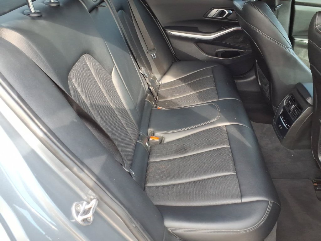 Used 2023 BMW 330i Sedan w/ Driving Assistance Package RWD image 13