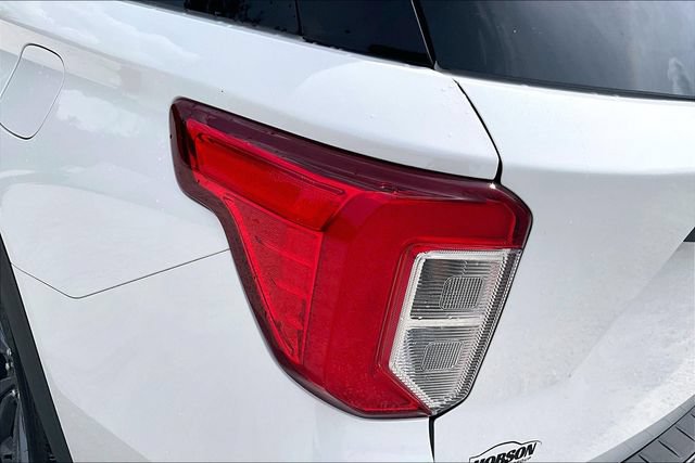 Used 2024 Ford Explorer XLT w/ Equipment Group 202A AWD/4WD image 28