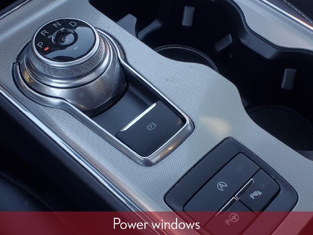 Used 2024 Ford Edge ST w/ Equipment Group 401A AWD/4WD image 24
