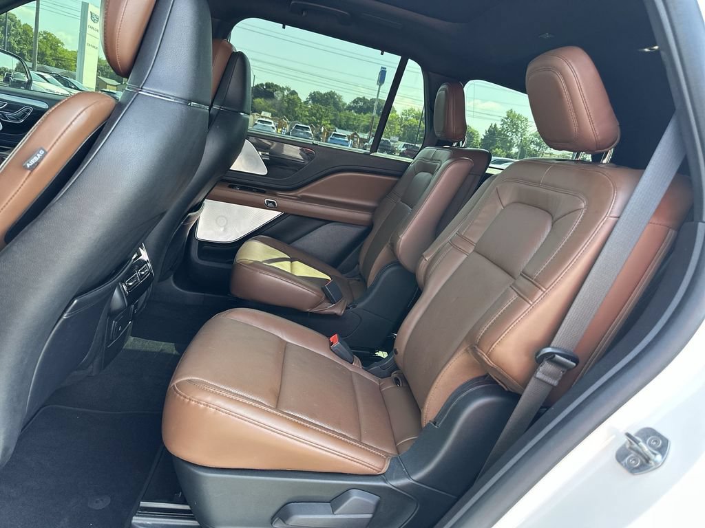 Used 2021 Lincoln Aviator Reserve w/ Equipment Group 208A AWD/4WD image 29