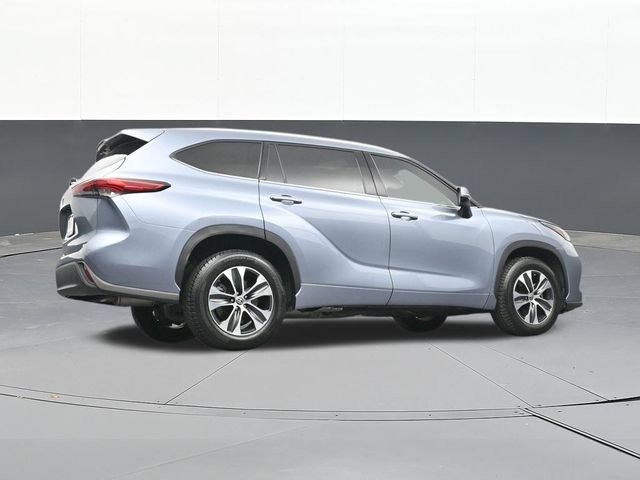 Used 2021 Toyota Highlander XLE FWD image 49