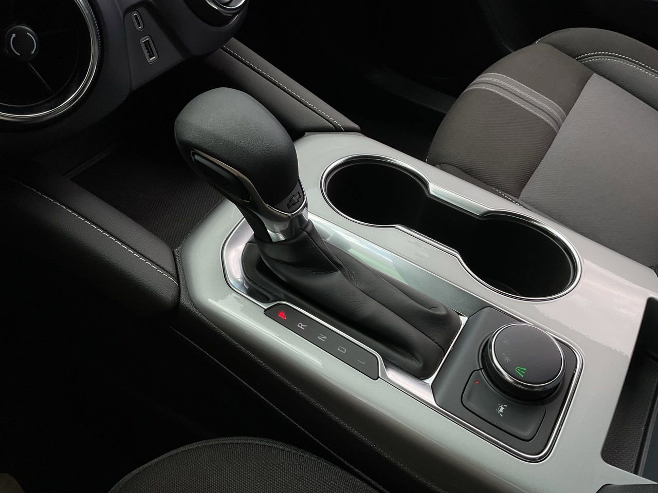 Used 2025 Chevrolet Blazer LT image 34