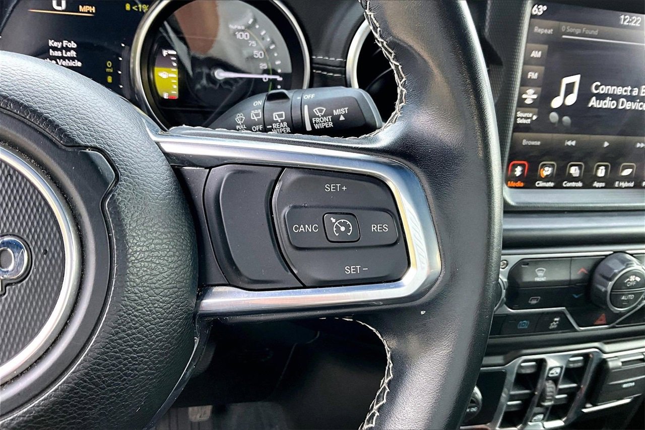 Used 2022 Jeep Wrangler Unlimited Sahara image 28