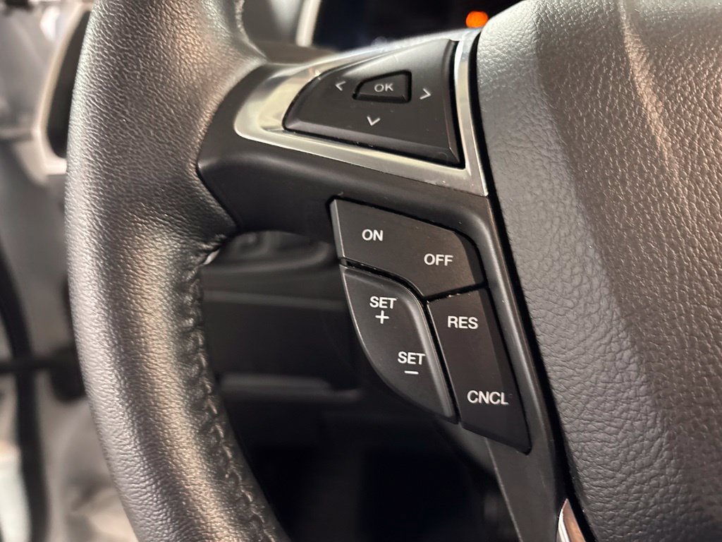 Used 2020 Ford Edge SEL w/ Cold Weather Package AWD/4WD image 15