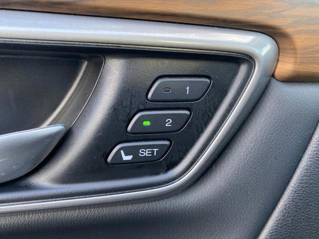 Used 2020 Honda CR-V EX-L image 12