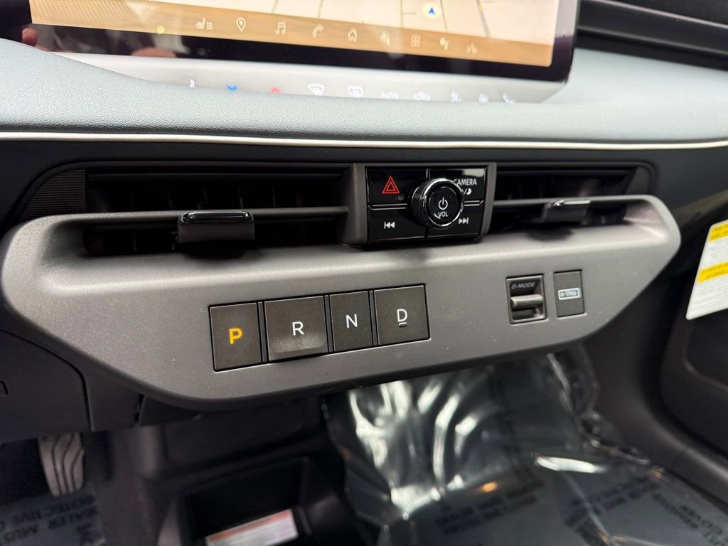 New 2026 Nissan Leaf SV+ w/ Floor Mat Package (SV+) image 22