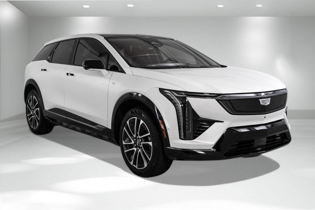 Used 2025 Cadillac Optiq Sport 1 w/ LPO, Floor Liner Package image 6