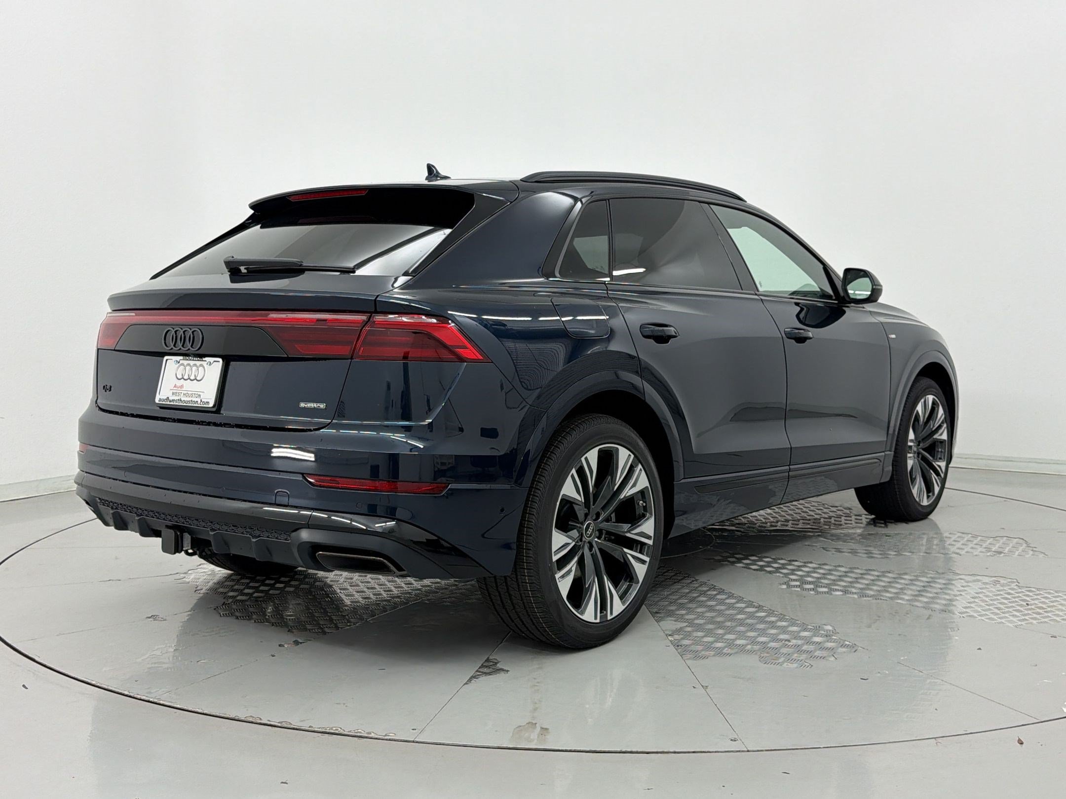 New 2026 Audi Q8 Premium Plus AWD/4WD image 9