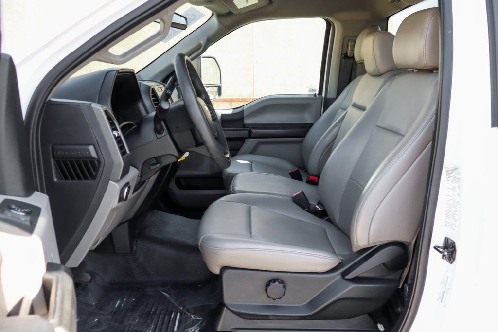 Used 2020 Ford F550 2WD Regular Cab Super Duty image 20