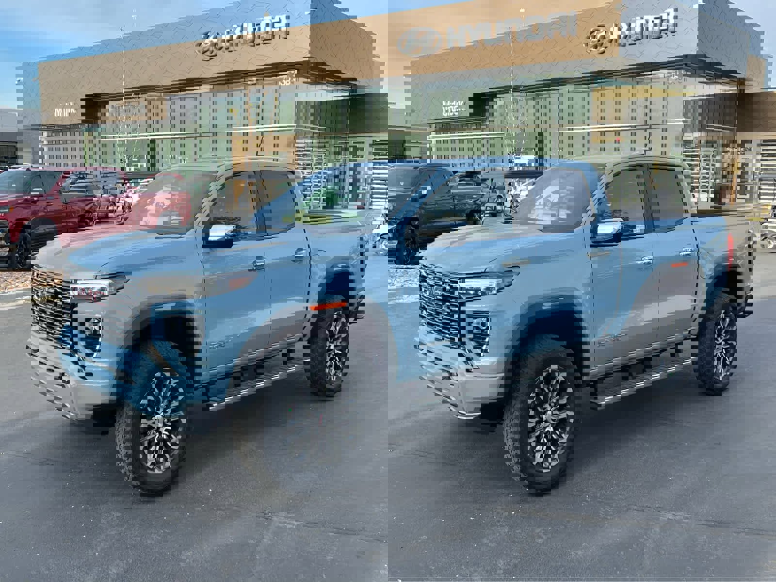 Used 2026 GMC Canyon Denali image 1