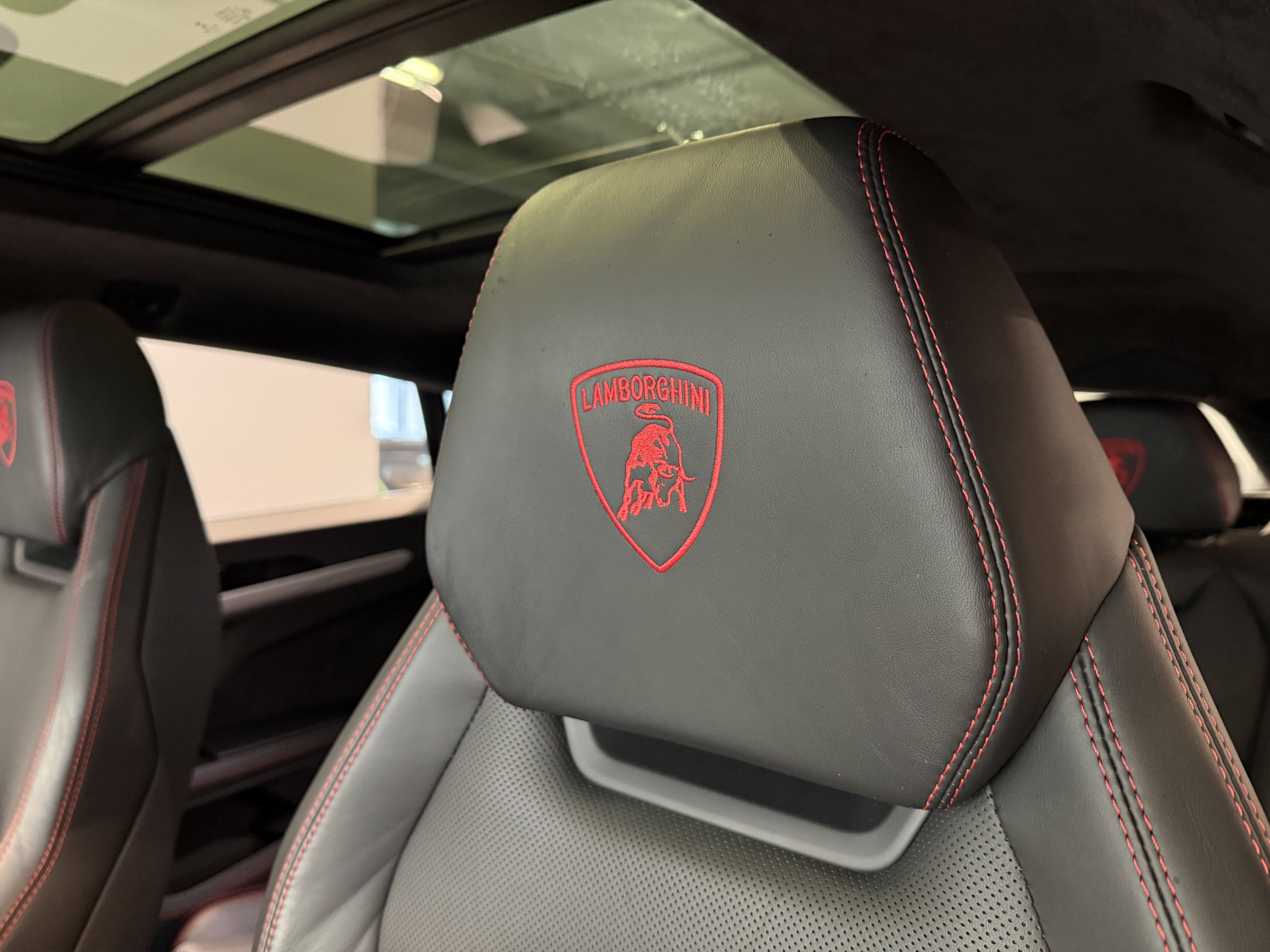 Used 2020 Lamborghini Urus image 14