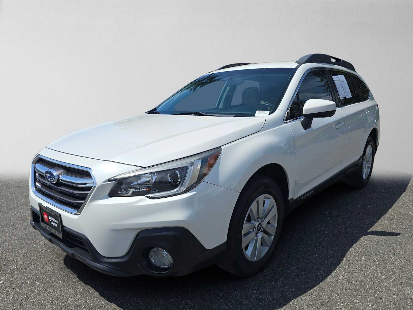 Used 2018 Subaru Outback 2.5i Premium AWD/4WD image 3