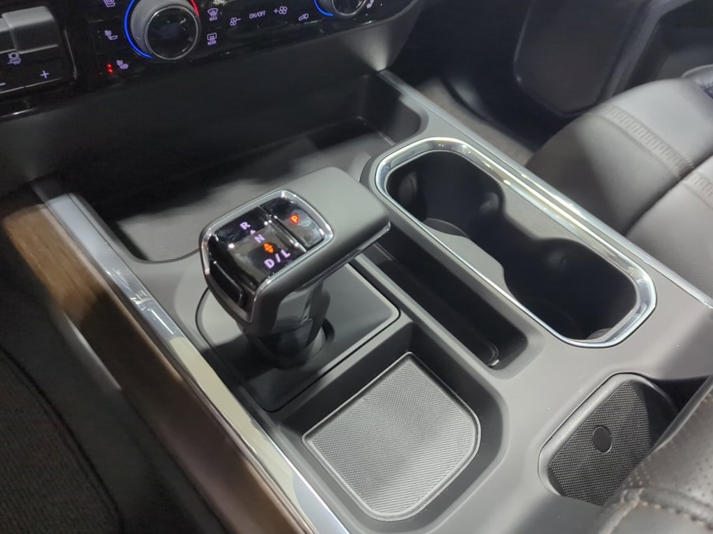 Used 2024 Chevrolet Silverado 1500 High Country image 23