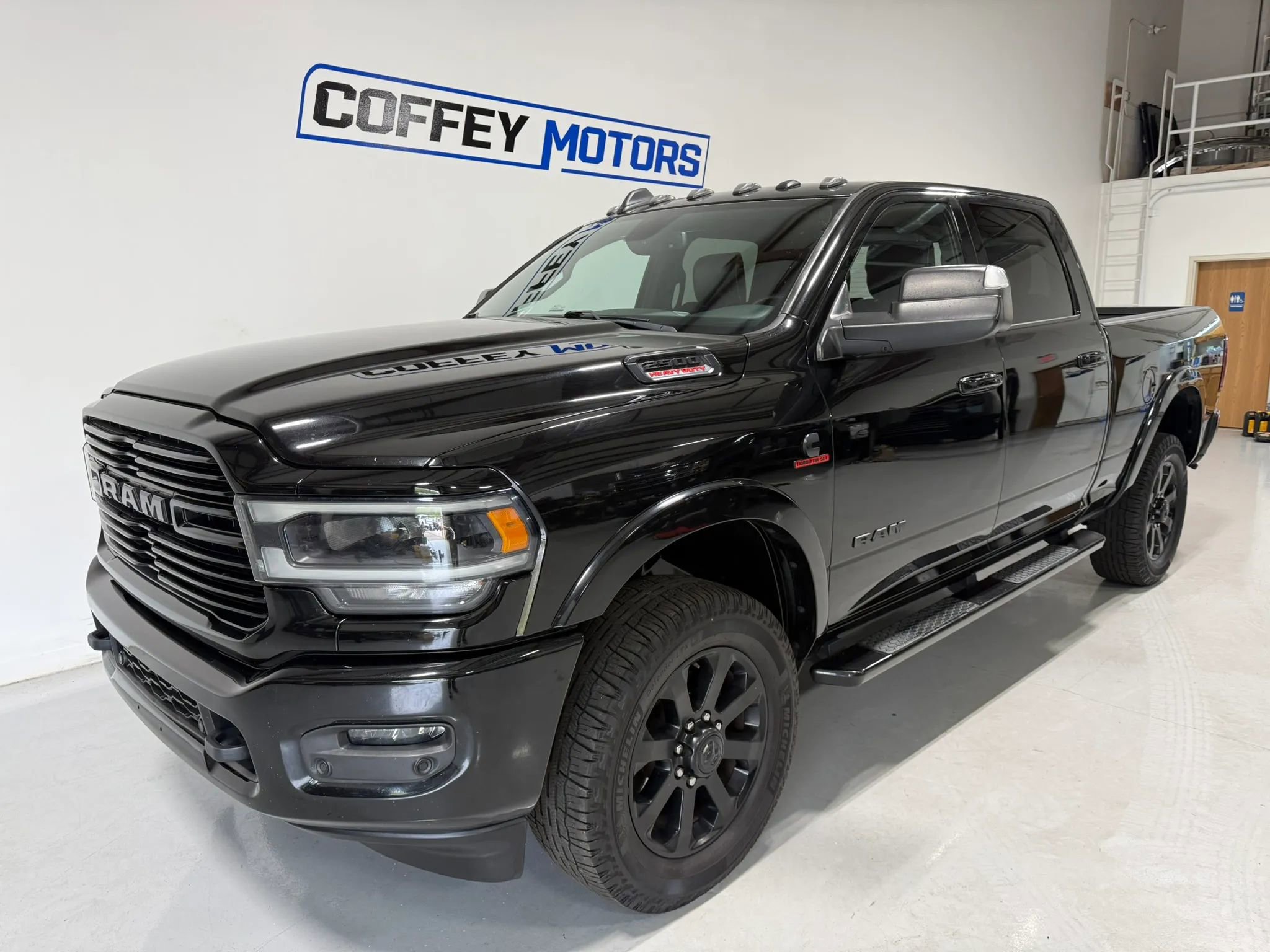 Used 2020 RAM 2500 Laramie AWD/4WD image 2