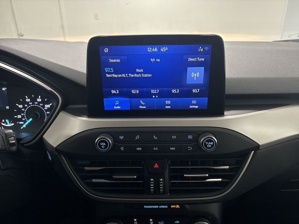 Used 2022 Ford Escape SE image 28