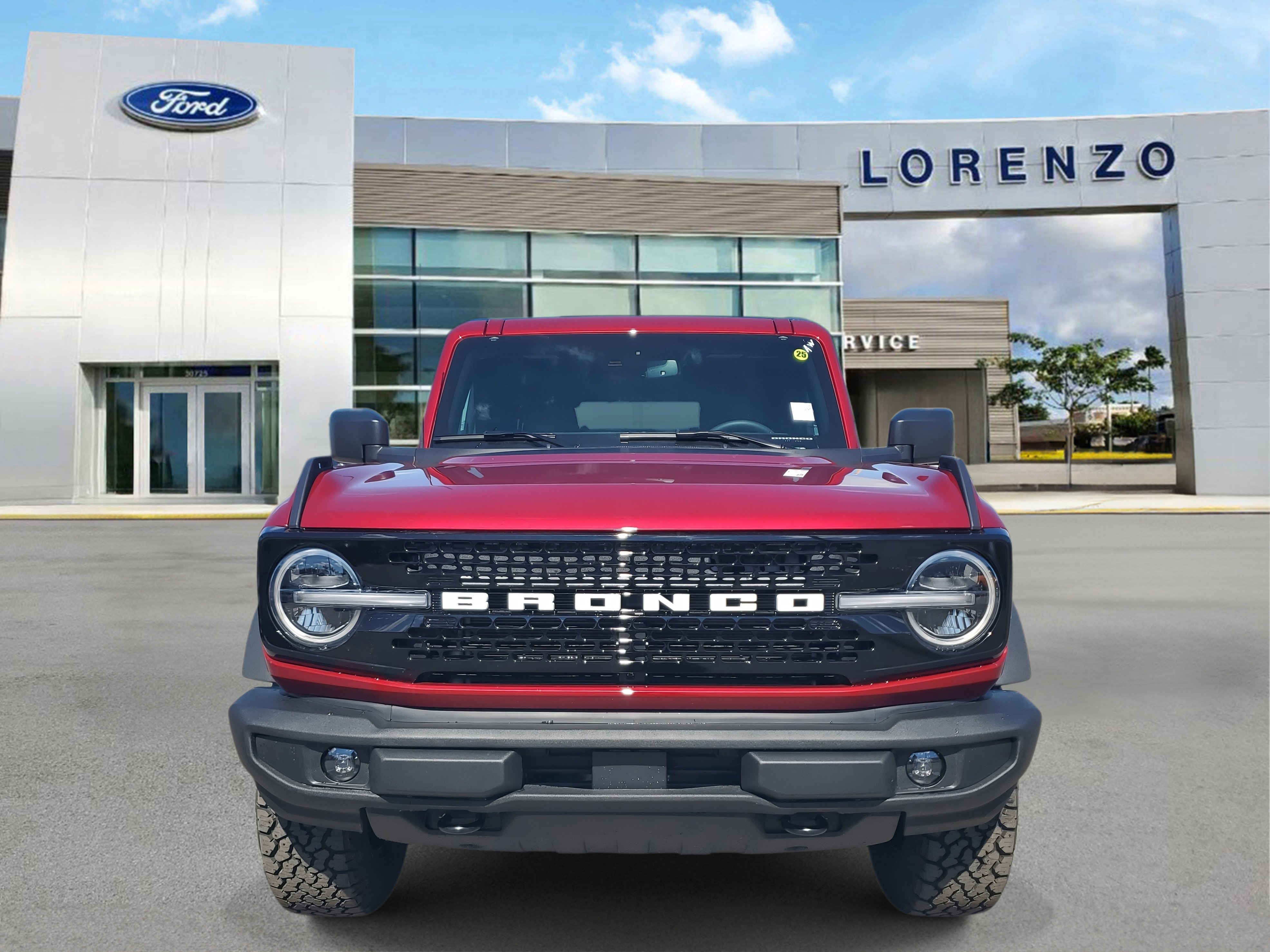 New 2026 Ford Bronco Outer Banks w/ Black Appearance Package image 2