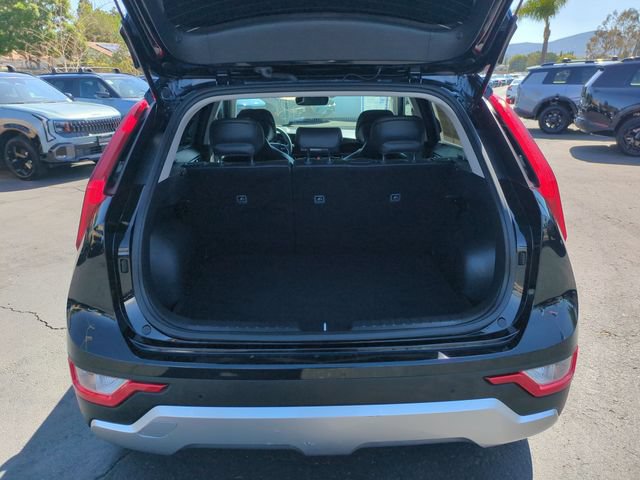 Certified 2025 Kia Niro EX FWD image 32