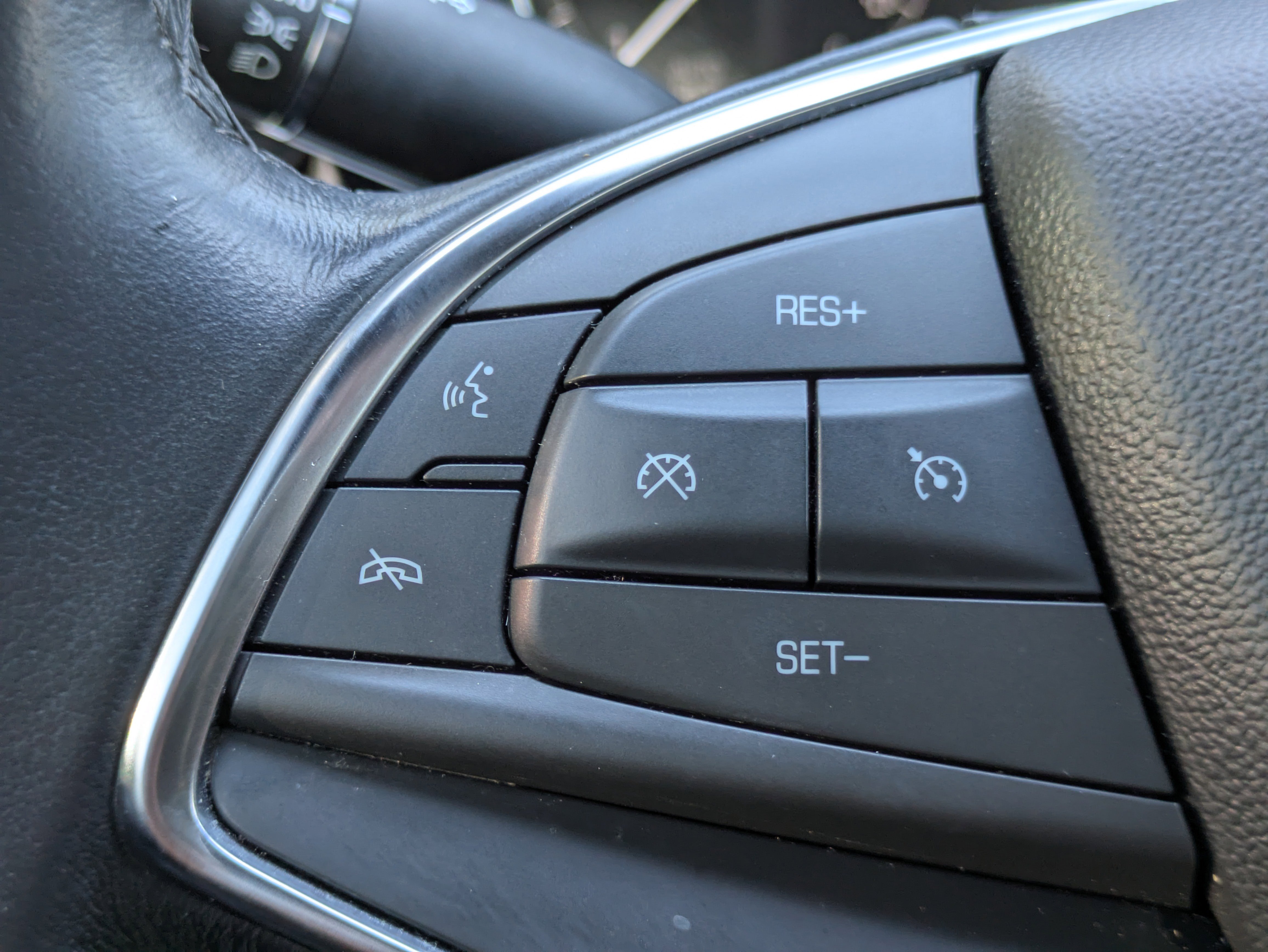 Used 2022 Cadillac XT5 Luxury image 16