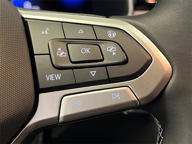 New 2026 Volkswagen Taos SE image 14