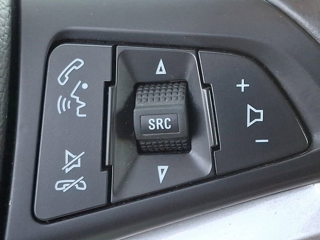 Used 2020 Chevrolet Trax LT w/ LT Convenience Package image 21