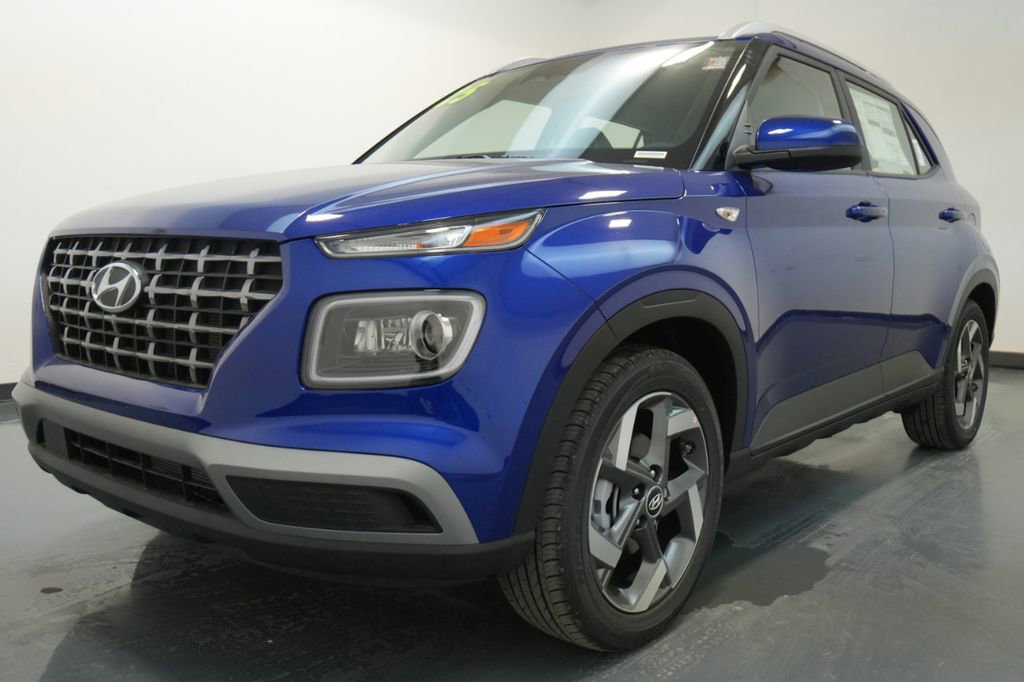 New 2025 Hyundai Venue Limited image 4
