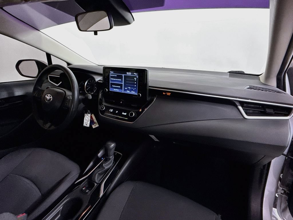 Used 2022 Toyota Corolla LE FWD image 26