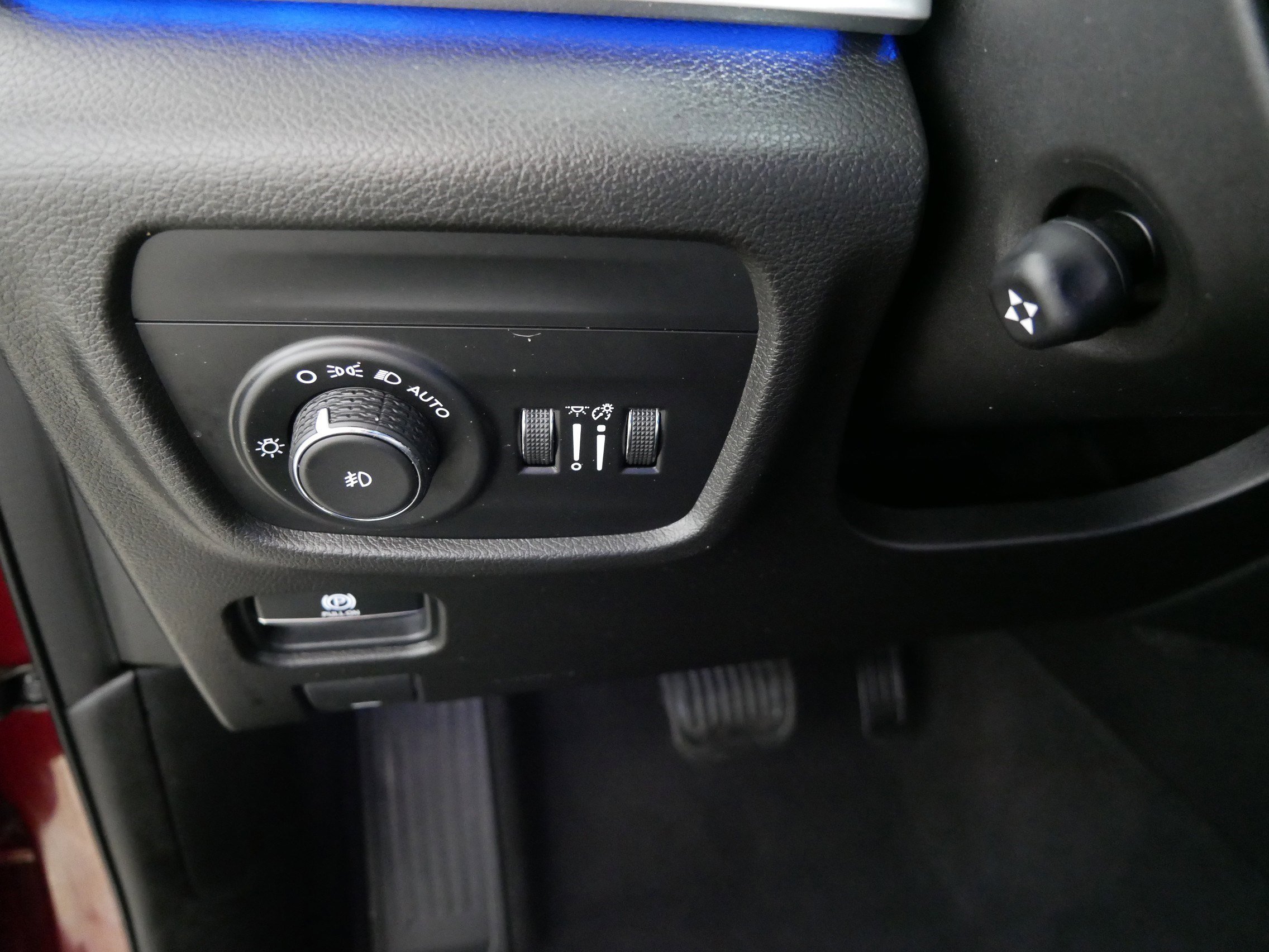 Used 2022 Jeep Grand Cherokee Overland w/ Luxury Tech Group IV image 26