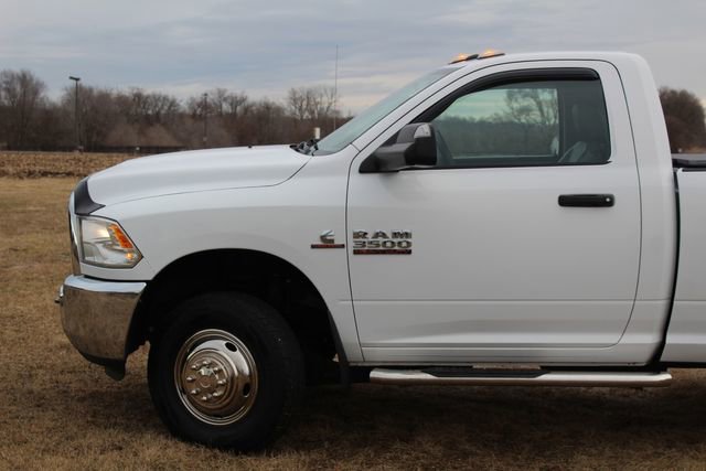 Used 2018 RAM 3500 Tradesman w/ Chrome Appearance Group AWD/4WD image 3