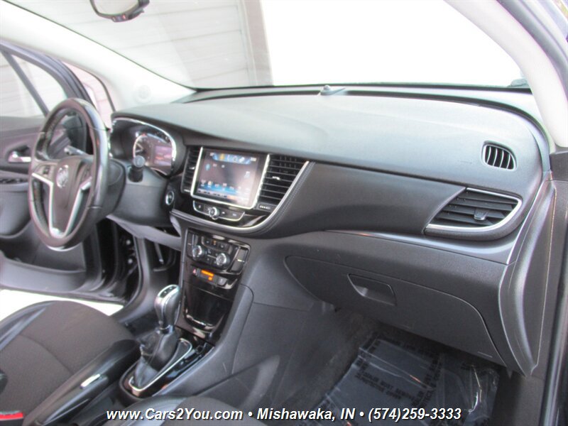 Used 2021 Buick Encore Preferred AWD/4WD image 20