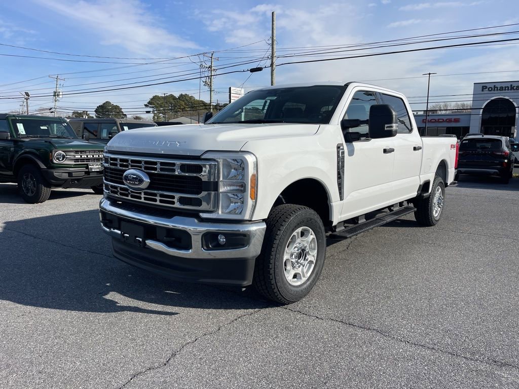 New 2026 Ford F250 XLT w/ FX4 Off-Road Package