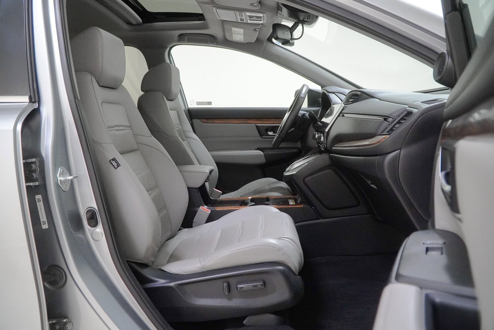 Used 2022 Honda CR-V Touring image 32