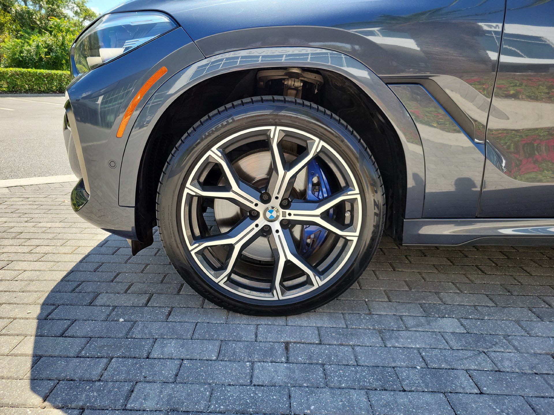 Used 2020 BMW X6 M50i AWD/4WD image 7