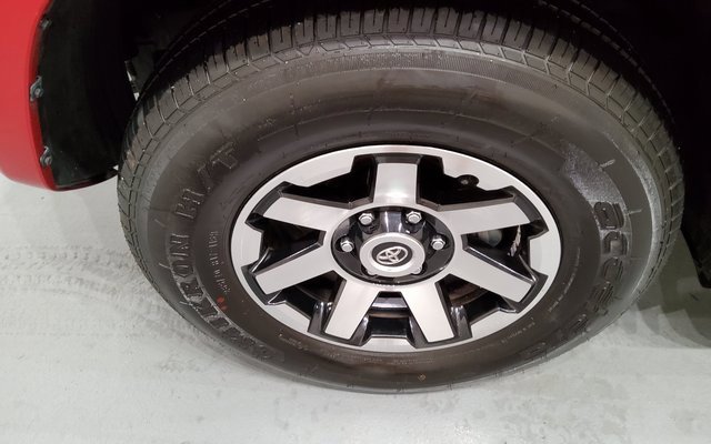 Used 2023 Toyota 4Runner TRD Off-Road image 30