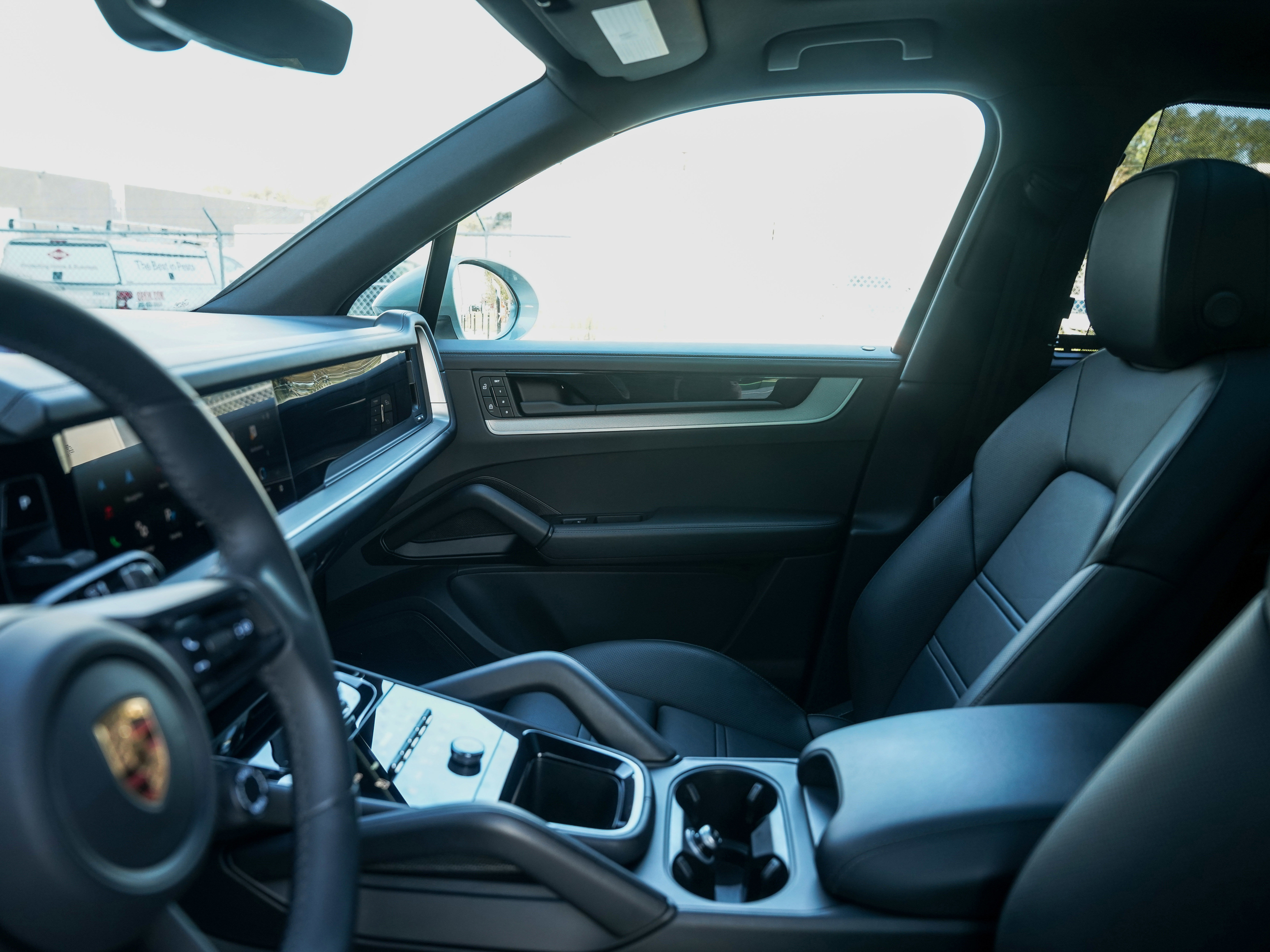 Certified 2025 Porsche Cayenne S image 22