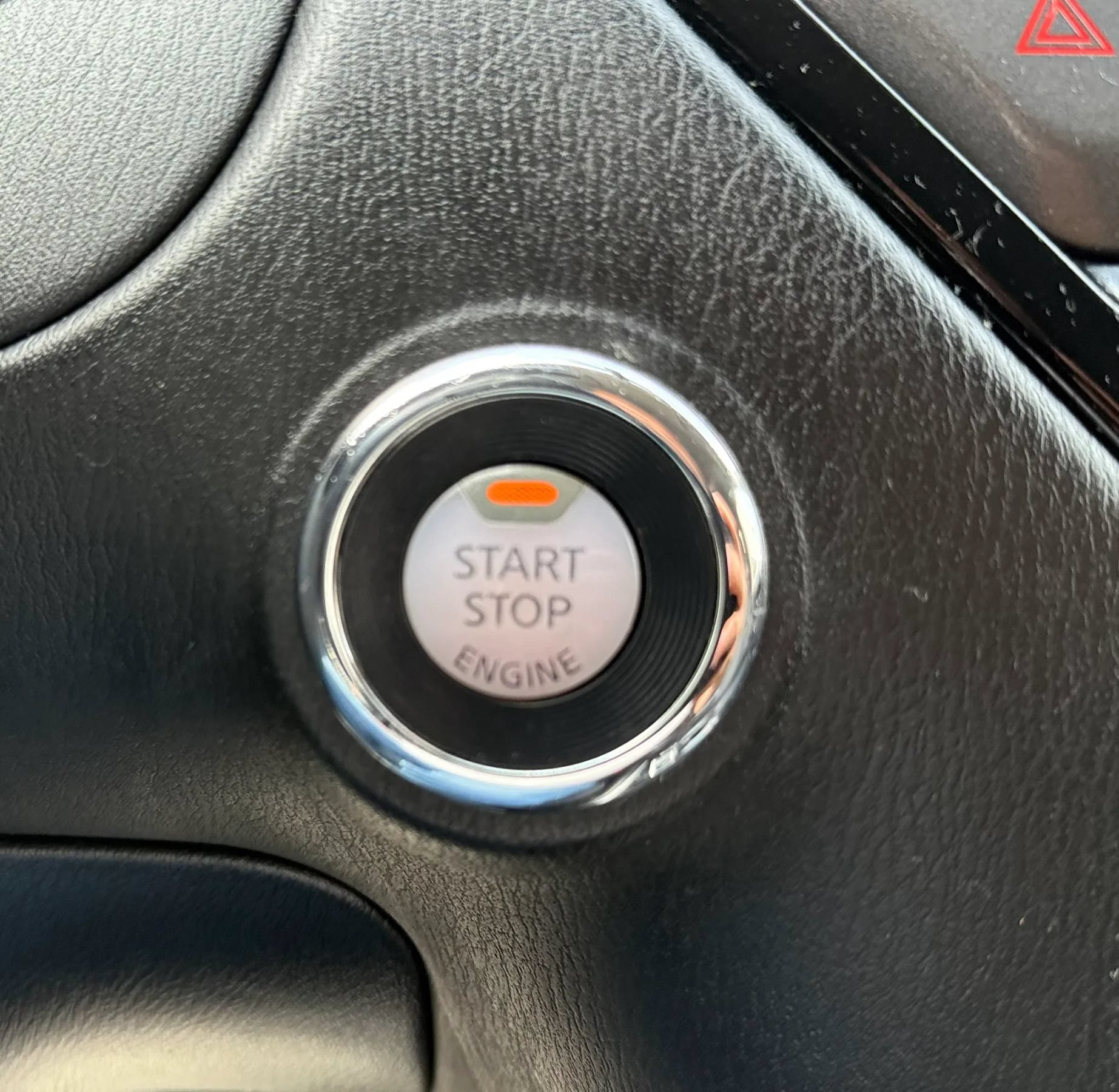 Used 2018 Nissan Pathfinder SV AWD/4WD image 19