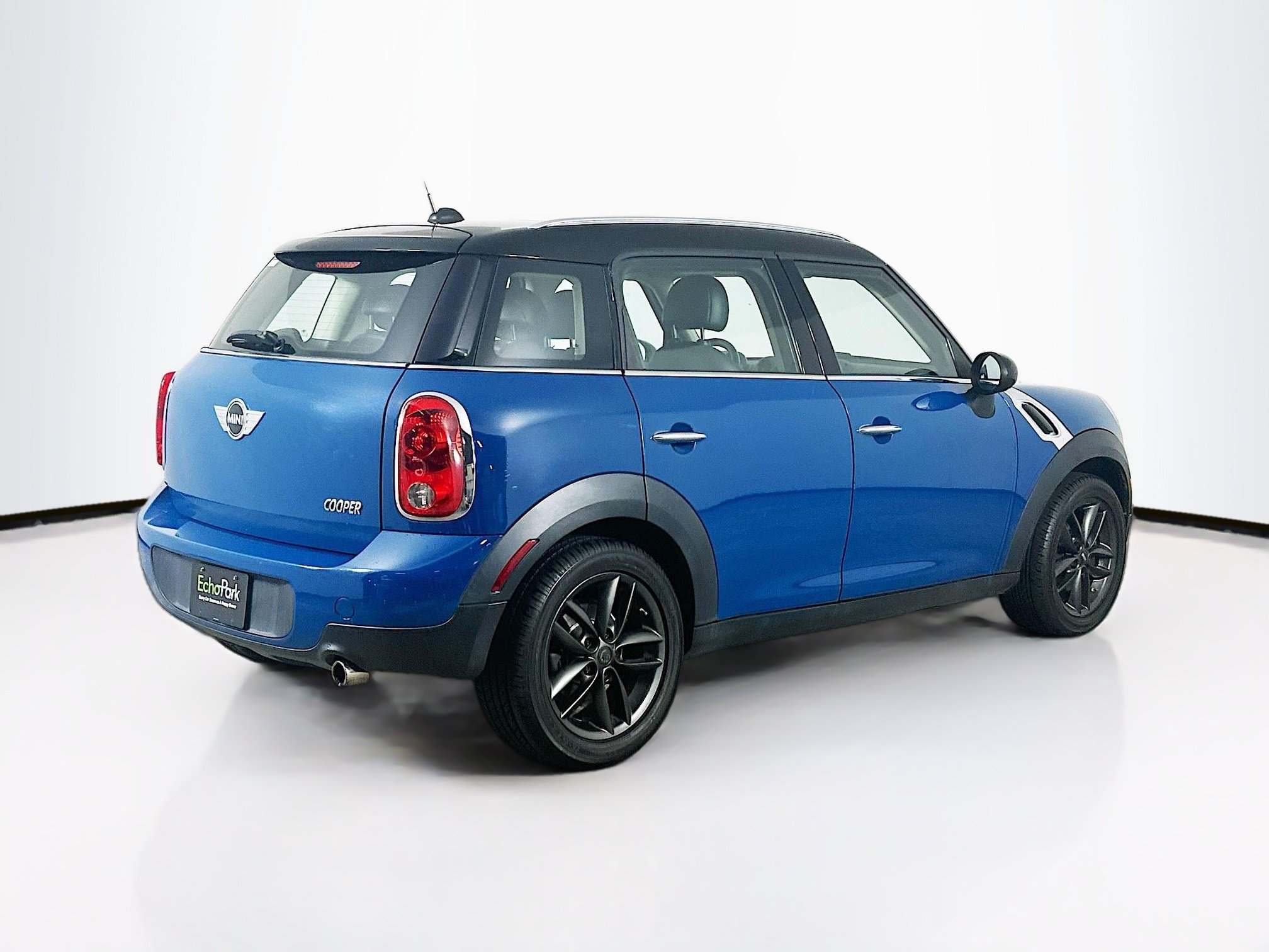 Used 2011 MINI Cooper Countryman FWD image 9