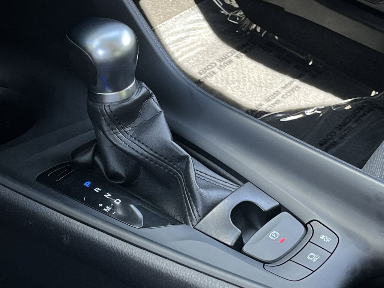 Used 2020 Toyota C-HR LE FWD image 18