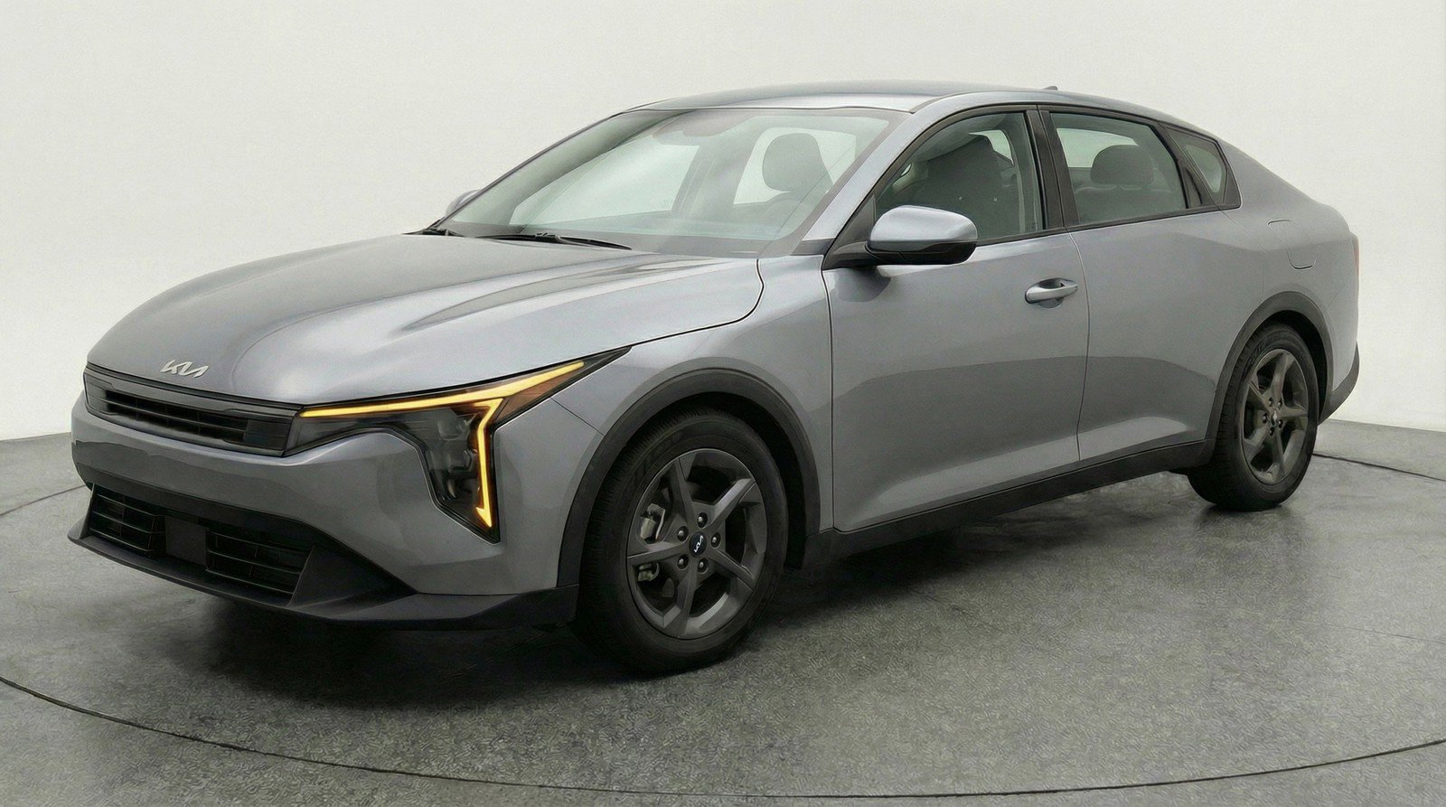 Used 2025 Kia K4 LXS image 3