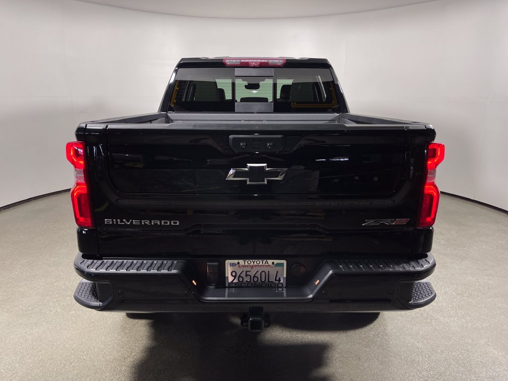 Used 2023 Chevrolet Silverado 1500 ZR2 w/ Technology Package AWD/4WD image 4