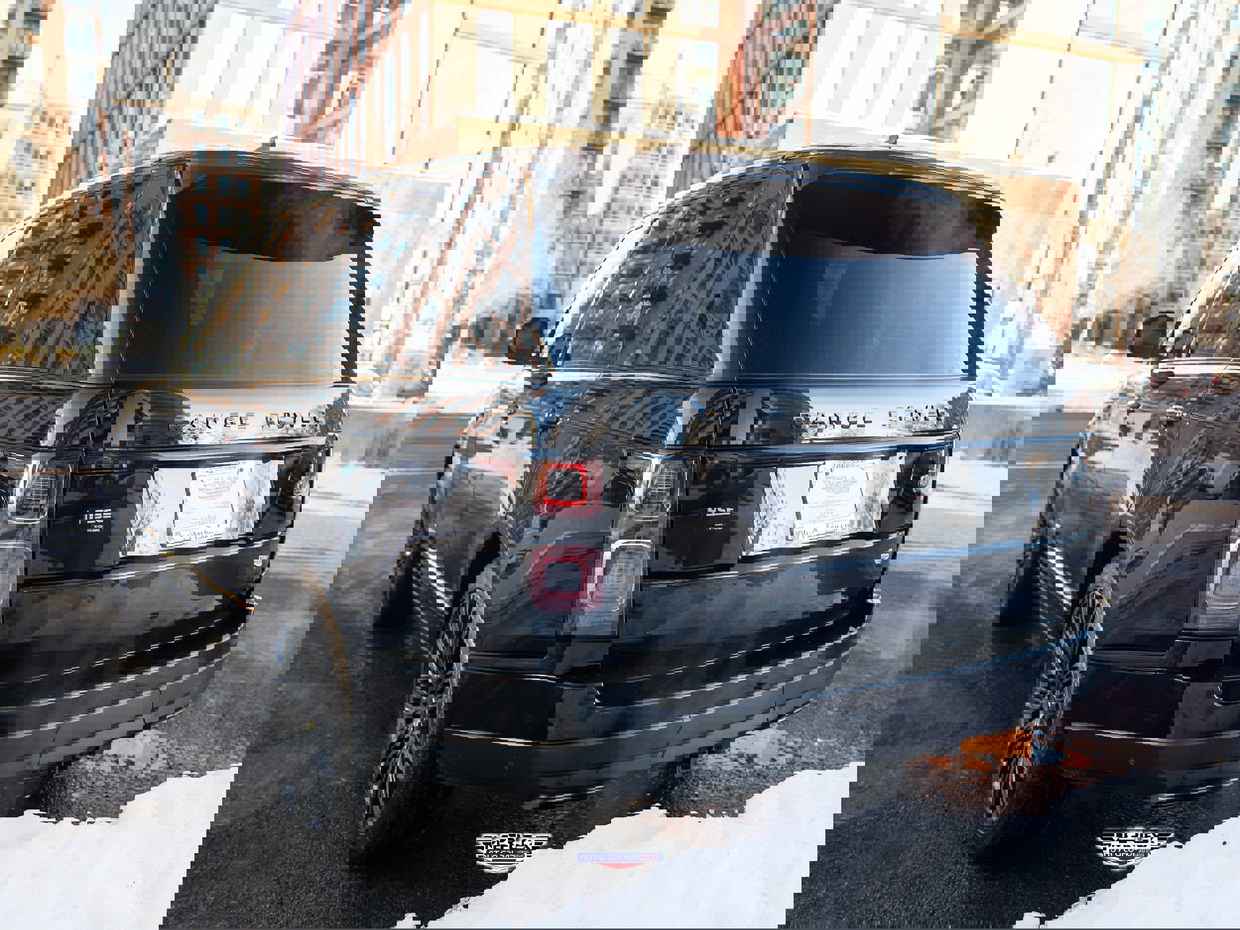 Used 2020 Land Rover Range Rover HSE image 5