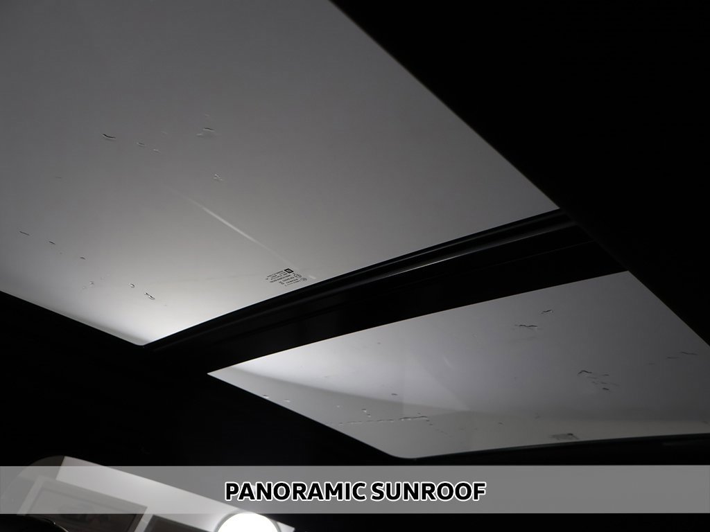 Used 2023 Cadillac XT6 Premium Luxury w/ Technology Package image 4