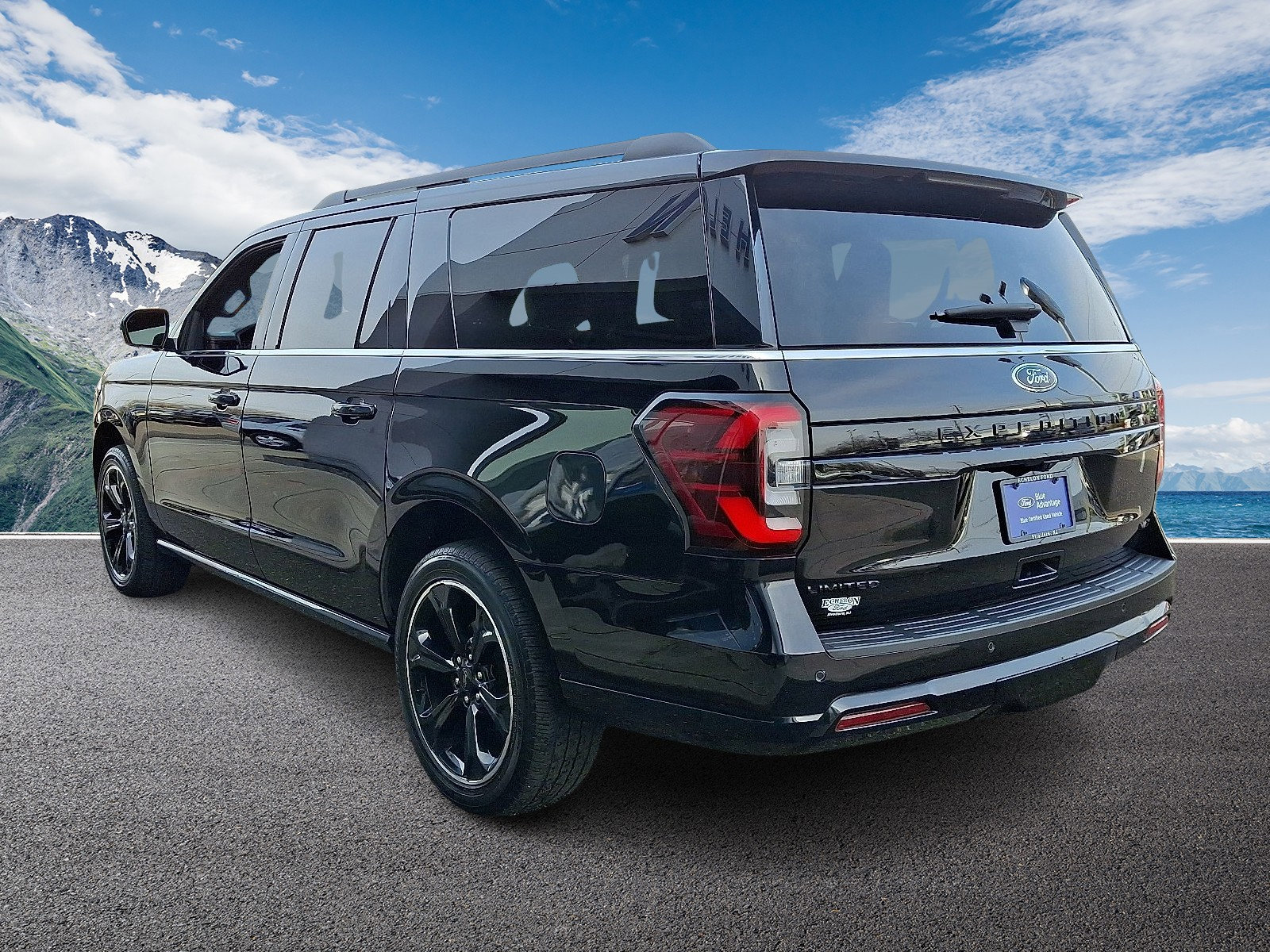 Certified 2022 Ford Expedition Max Limited image 4