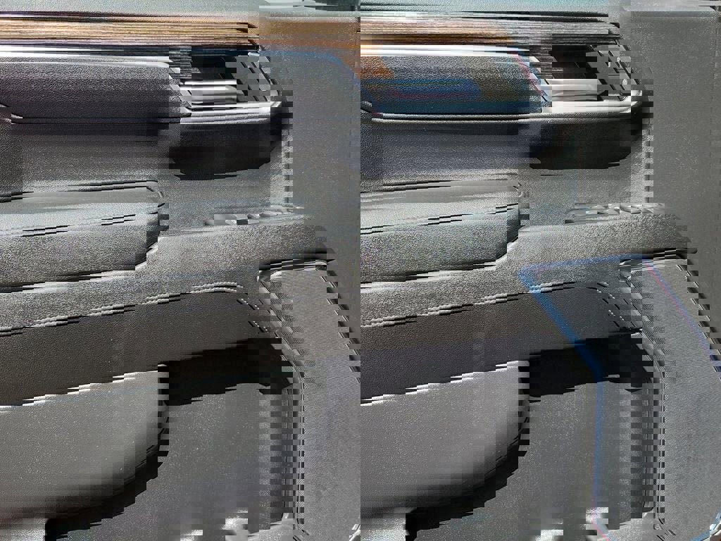 Used 2023 GMC Sierra 1500 Elevation image 18