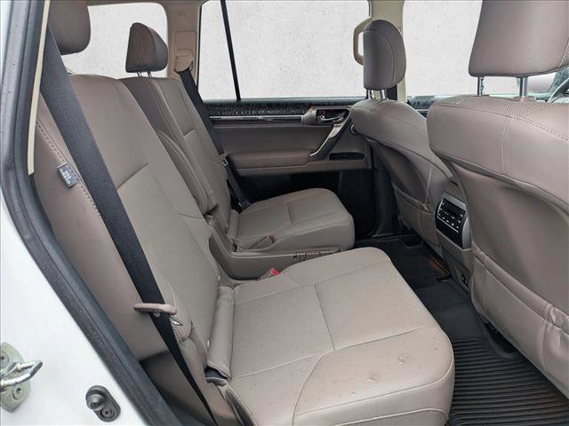 Used 2023 Lexus GX 460 Premium image 22